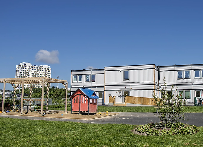 Förskolegård framför förskolan